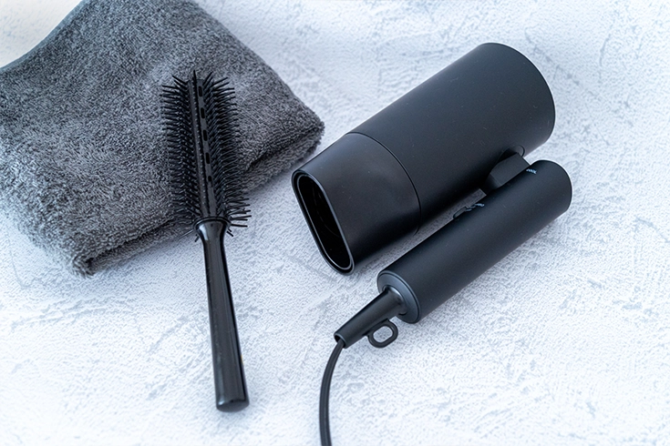 落ち着いた雰囲気のバー店内